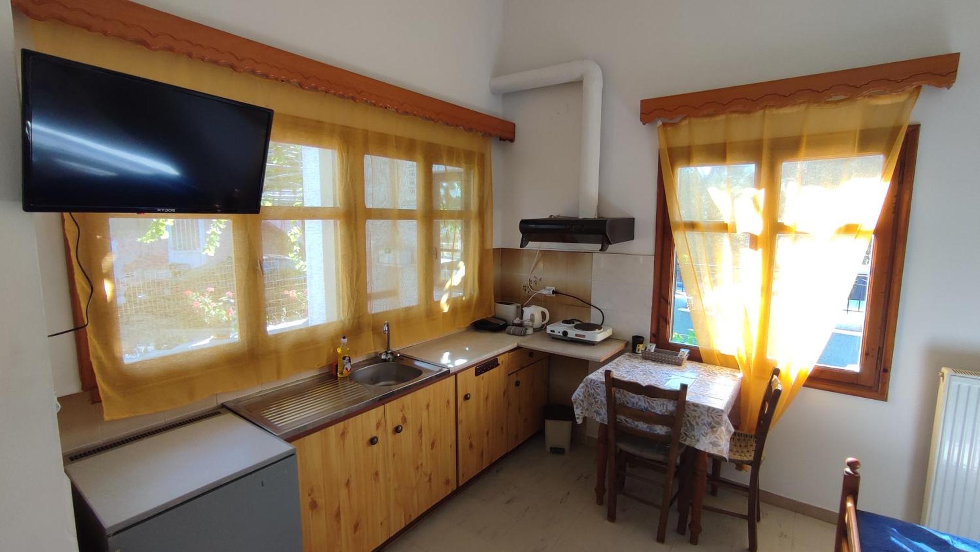 Petralonia Apartment Mytilene Bagian luar foto
