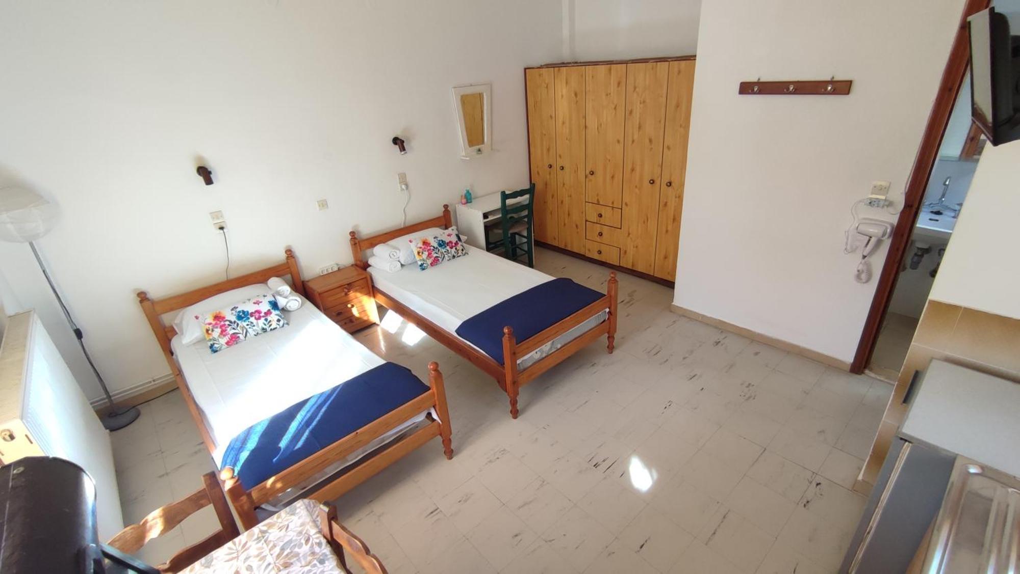 Petralonia Apartment Mytilene Bagian luar foto