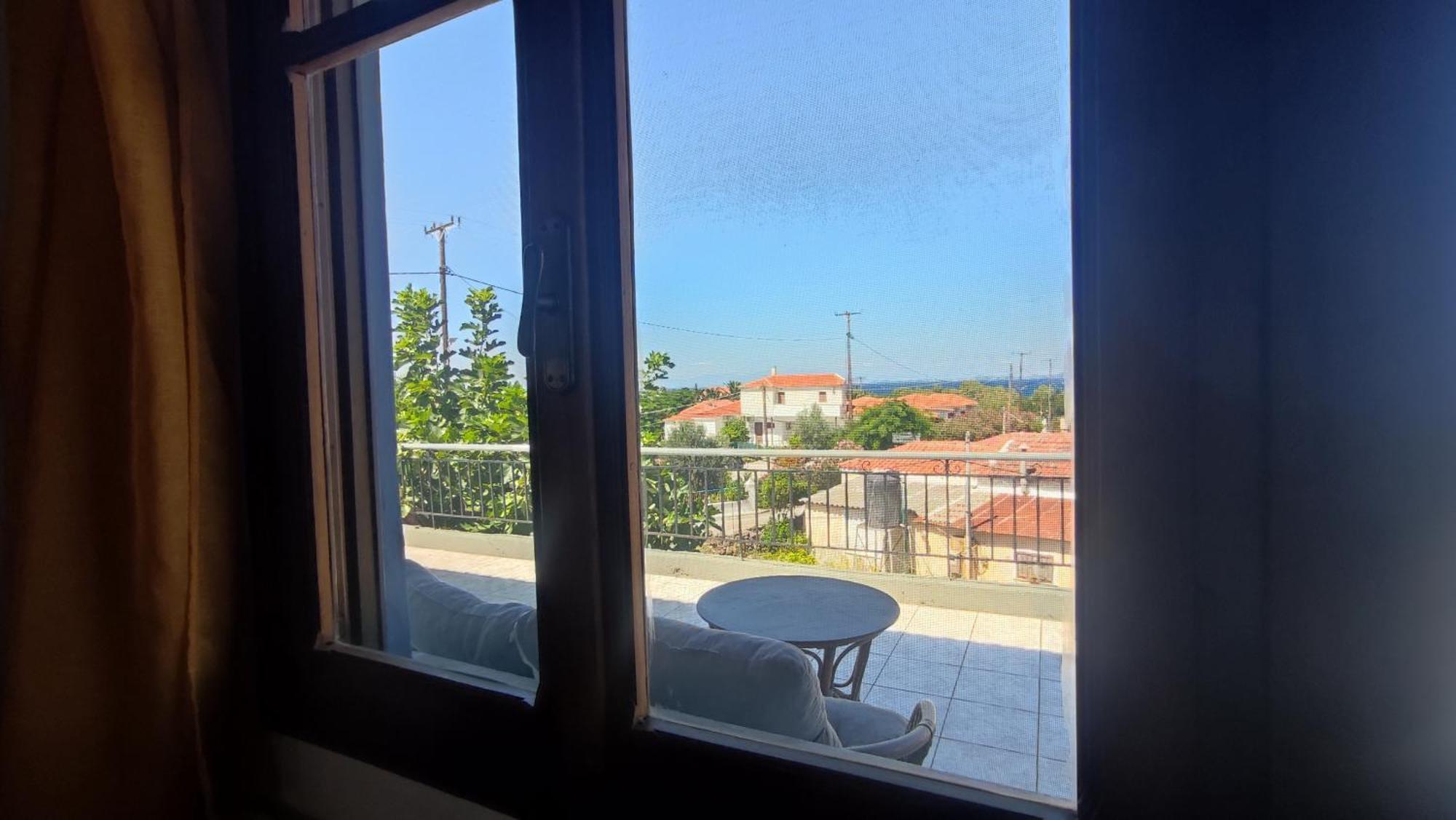 Petralonia Apartment Mytilene Bagian luar foto