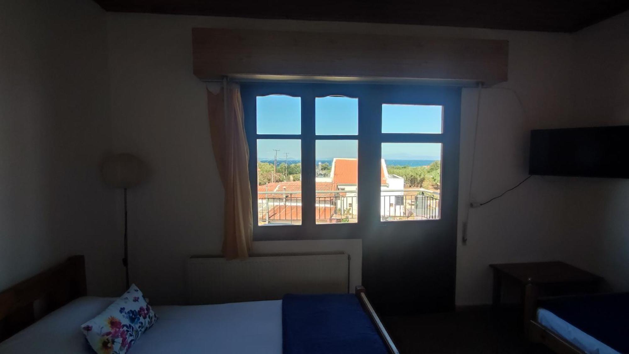 Petralonia Apartment Mytilene Bagian luar foto