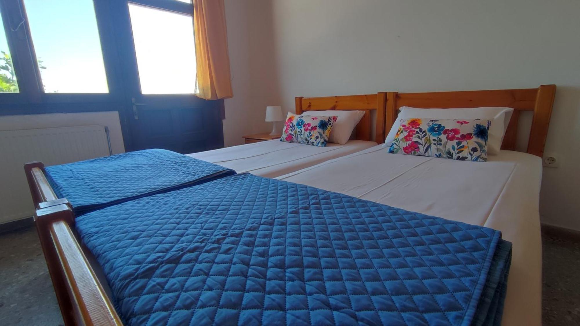 Petralonia Apartment Mytilene Bagian luar foto