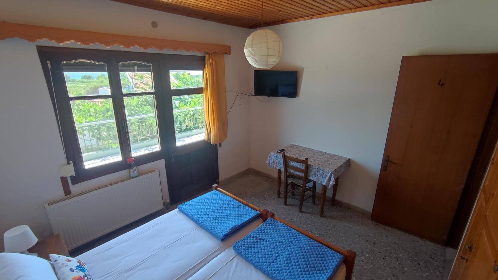 Petralonia Apartment Mytilene Bagian luar foto
