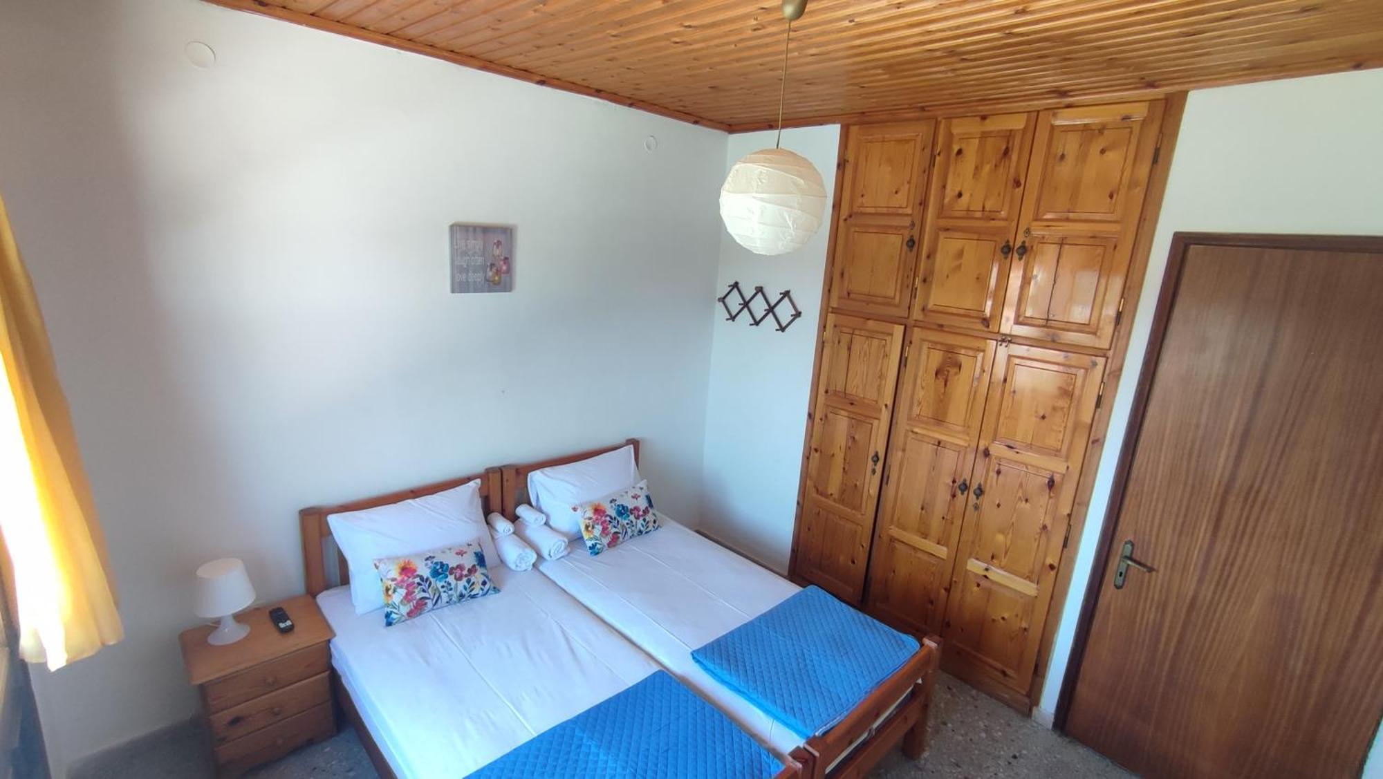 Petralonia Apartment Mytilene Bagian luar foto